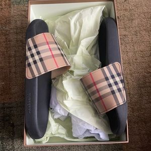 Burberry slides